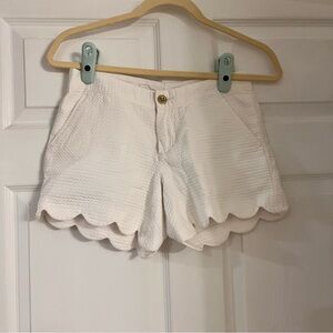 Lilly Pulitzer The Buttercup Shorts Womens Size 0 White Scalloped Hem Flat Front